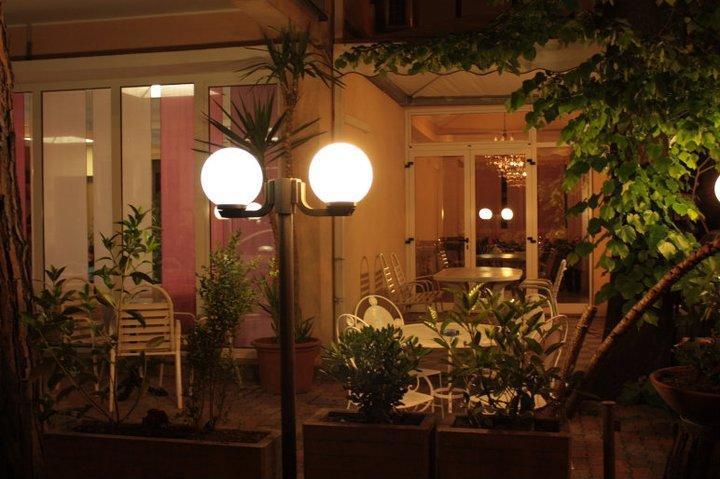 Hotel Delizia Ріміні Номер фото